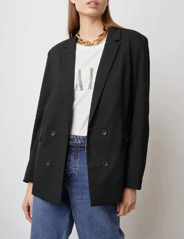 Jac Blazer In Black Slim Cut Blazer