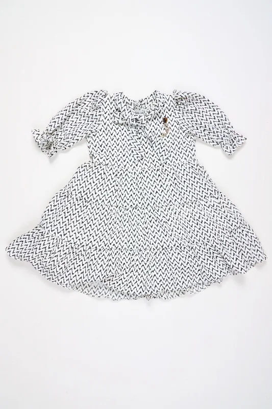 Trendy Black and White New Frock Design for Girls with Chevron Pattern